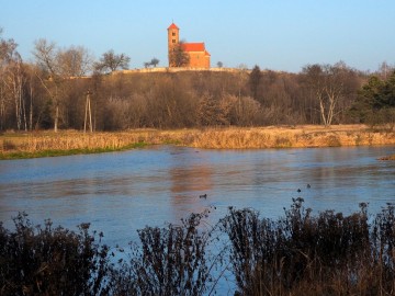 Krajobraz, <p>Romański kościółek św. Idziego w Inowłodzu</p>